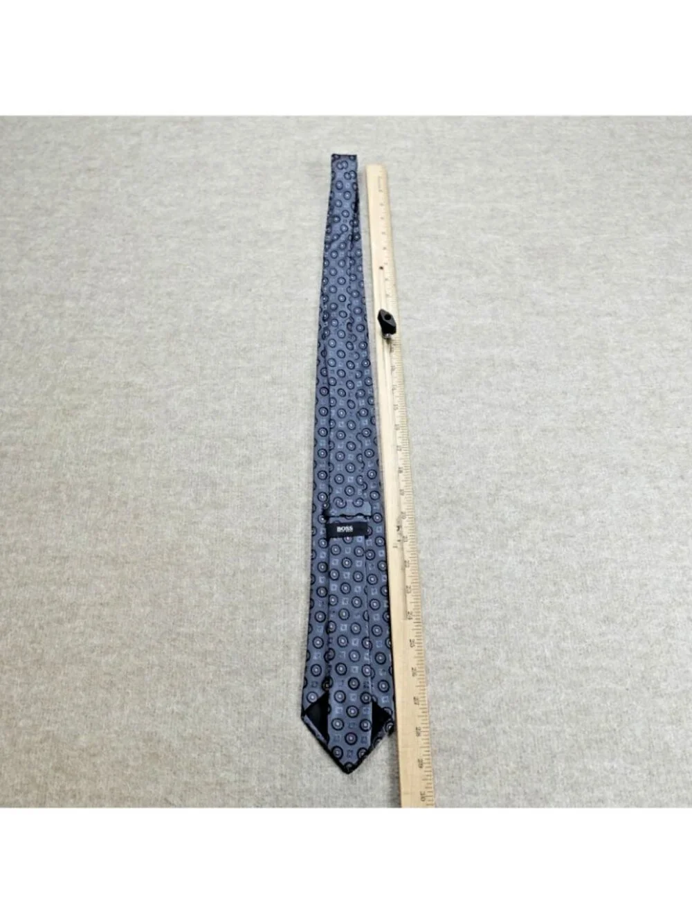 Hugo Boss Tie Gray Macclesfield  100% Silk Made in Italy